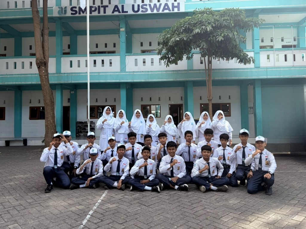 OSIS SMPIT AL USWAH BANYUWANGI